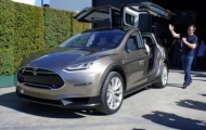 Tesla lùi thời hạn bàn giao mẫu xe SUV chỉ chạy điện