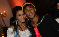 Neymar quấn quýt bên bồ mới tuổi teen