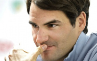 Federer, Azarenka cùng lo chấn thương