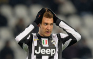 Bendtner nhờ đồng hương giải cứu khỏi Juventus