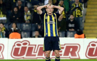 Dirk Kuyt thở phào vì tránh được Chelsea & Tottenham