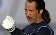 Video: Xem lại pha cứu thua thần sầu của huyền thoại David Seaman