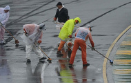 Mưa lớn phá hỏng phân hạng Australian GP
