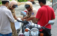 Xe chính chủ: Phạt khi giấy tờ quá hạn