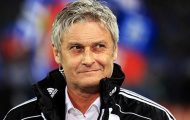 Armin Veh rời Frankfurt tới Schalke?