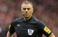 Bị dọa giết, một trọng tài Premier League tính chuyện giải nghệ