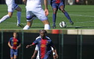 Eric Abidal có trận đấu đầu tiên cho Barca sau 11 tháng