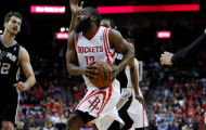 Harden ghi điểm quyết định, Rockets chấm dứt chuỗi trận thua liên tiếp trước Spurs