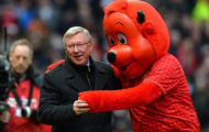 Man Utd huy động máy bay đón cầu thủ về Old Trafford