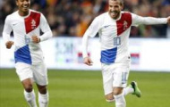 Video: Màn trình diễn của Rafael van der Vaart v Romania