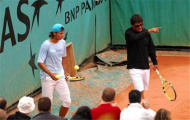 Nadal: Thằng bé dựa hơi mẹ trong mắt Toni (Kỳ 10)