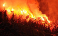 CĐV Galatasaray làm loạn Bernabeu