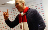 Di Canio bị Ferdinand gọi là 'thằng ngốc'