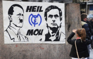 Mourinho bị đem ra so sánh với trùm phát xít Adolf Hitler