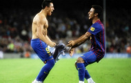 Hattrick của Fabregas và cú đúp của Sanchez khép lại một buổi tối đầy cảm xúc ở Nou Camp