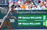 Thắng chị, Serena vào chung kết WTA Charleston