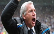 Video: HLV Newcastle - Alan Pardew bàn thắng quý như vàng của Cisse (Newcastle vs Fullham)