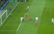 Trọng tài giúp Real vượt qua Galatasaray
