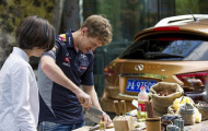 Vettel học nấu ăn ở Trung Quốc