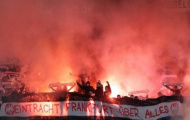 Frankfurt bị phạt vì các CĐV nhiều lần nổi loạn