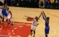 Video NBA: Knicks đạt kỷ lục về ném 3 điểm trong một hiệp đấu