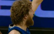 Video NBA: Dirk Nowitzki chạm mốc 25.000 điểm