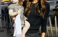 Harper Beckham xinh như công chúa