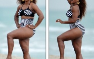 Serena Williams khoe dáng 'đồ sộ' trên biển