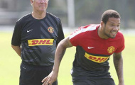 Bebe “công kích” Sir Alex