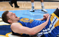 Chấn thương hông, David Lee nghỉ play-off sớm