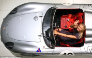 Maria Sharapova “kết duyên” cùng Porsche