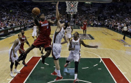 Miami Heat tiến gần đến trận bán kết miền Đông