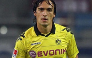 Video: Mats Hummels có đáng nhận thẻ đỏ trong tình huống này?
