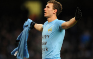 Juventus tính tống Vucinic ra đường để đón Dzeko?