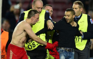 'Đại ca mặt sẹo' Ribery 'chơi đẹp' với 'đệ tử' sau trận thắng Barca ở Nou Camp