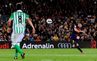 Messi trở lại giúp Barcelona chạm tay vào chức vô địch