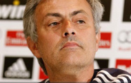 Mourinho 'đâm' Casillas, 'chọc' Pepe