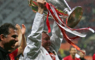 Chủ tịch UEFA lên tiếng ca ngợi Sir Alex 'nức nở'