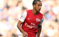 Hôm nay, Arsenal ký hợp đồng đến Việt Nam