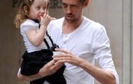 Chùm ảnh: 'Siêu mẫu' tương lai của nhà Peter Crouch