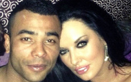 Ashley Cole và chuyện tình “fastfood”