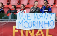 Fan Chelsea phũ phàng với Rafa Benitez