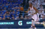 Video NBA Playoffs: Những pha cướp bóng đẹp nhất vòng 2