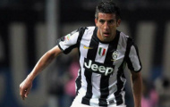 Không thể cạnh tranh một suất đá chính, Isla đòi rời Juventus