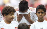 Chùm ảnh: Neymar rơi lệ chia tay Santos