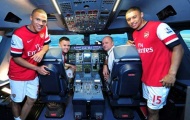 Chùm ảnh: Sao Arsenal tập làm phi công trong buồng lái