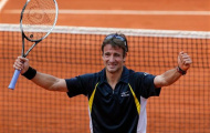 Roland Garros (Ngày 8): Lần thứ 3 liên tiếp ngược dòng, Robredo hẹn gặp đồng hương tại tứ kết