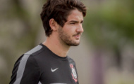 Video: Top 3 pha bỏ lỡ cơ hội tệ nhất của Alexandre Pato trong màu áo Corinthians