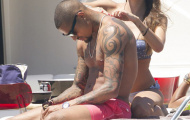 Boateng khoe hình xăm 'ngầu' bên bồ siêu mẫu