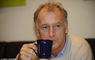 Con trai Trevor Francis ra tòa vì trộm cắp